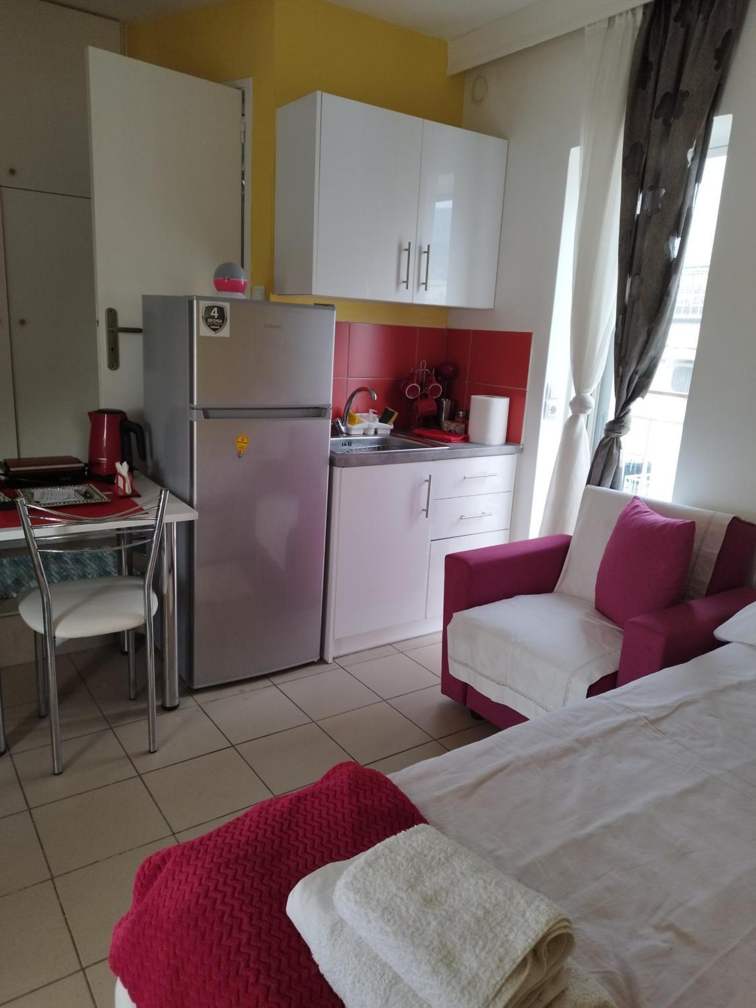 7th Floor Spacious Veranda In The Heart Of דירה